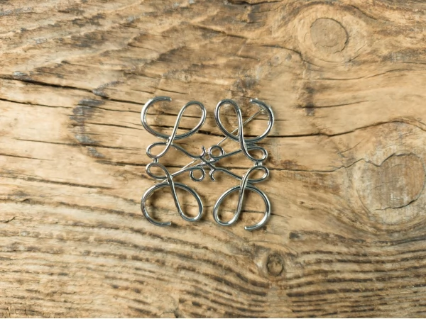 Брошь Loewe арт. MX 1669/Nickel